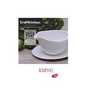 Craft Kitchen Classic Sauce Boat With Stand Serveware Basic White New in Box